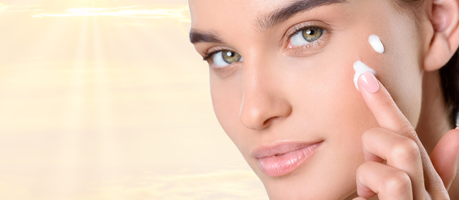 Mineral Sunscreen vs Chemical Sunscreen: Which Is Better for Your Skin Minskinn